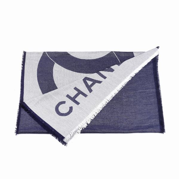 Chanel : Sciarpa Chanel  - Asta LUXURY GOODS - Faraone Casa d'Aste