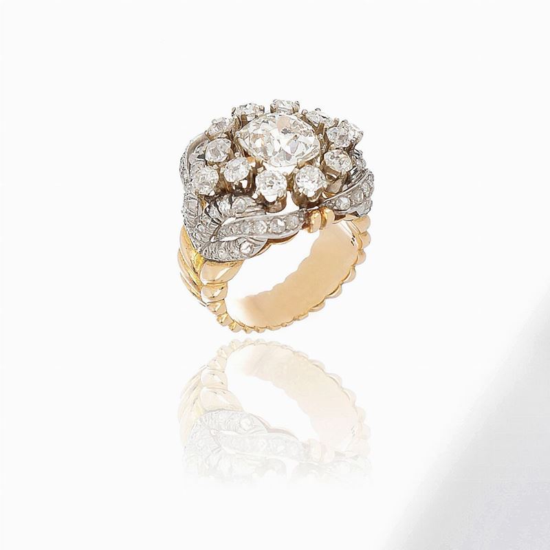 Antico Anello con Diamante Old Cushion