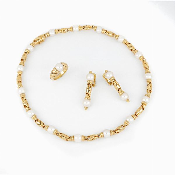 Parure with pearls