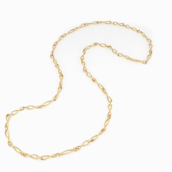 Long necklace