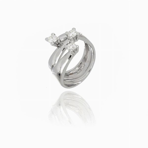 Trilogy ring signed Recarlo