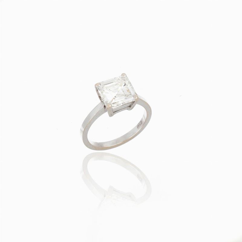 Anello Solitario con Diamante