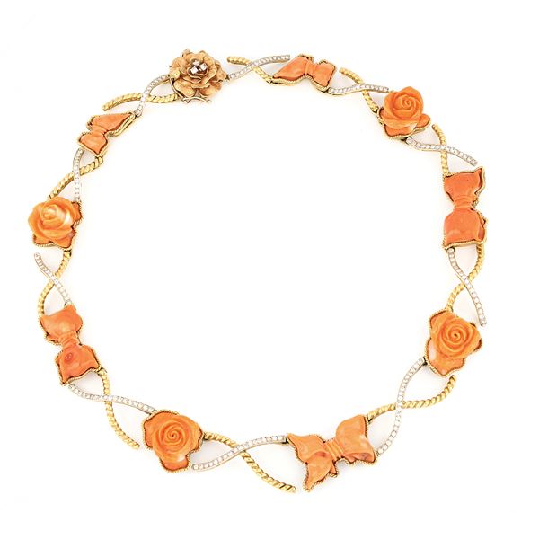 Necklace with engraved coral and diamonds