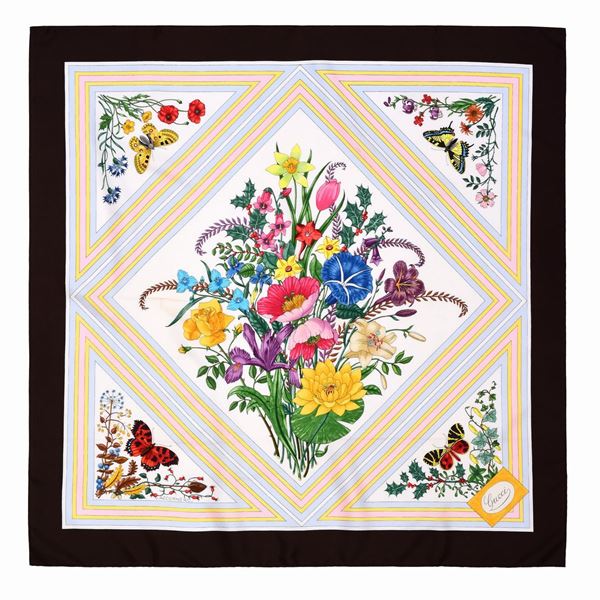Gucci - Flora Gucci scarf