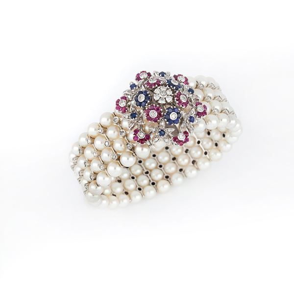 Combinable braceltet and brooch