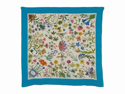 Foulard Gucci Fiori delle Alpi, V. Accornero