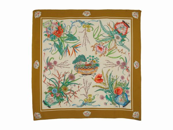 Gucci - Gucci Cina scarf, V. Accornero 