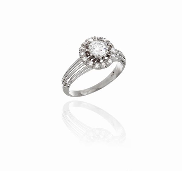 Ring with diamonds