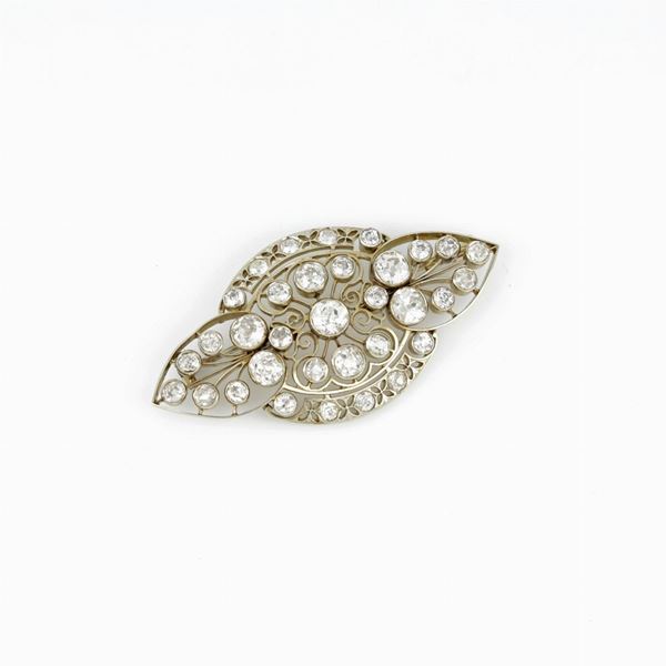 Platinum brooch with diamonds  - Auction GIOIELLI, OROLOGI E VINTAGE LUXURY GOODS - Faraone Casa d'Aste
