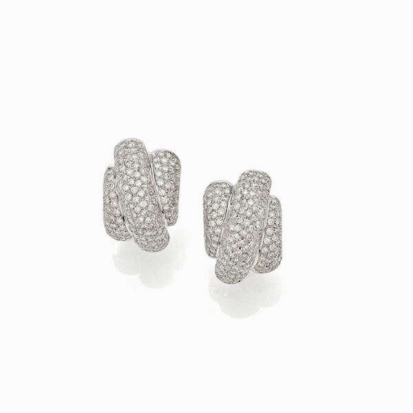 White gold earrings with diamonds