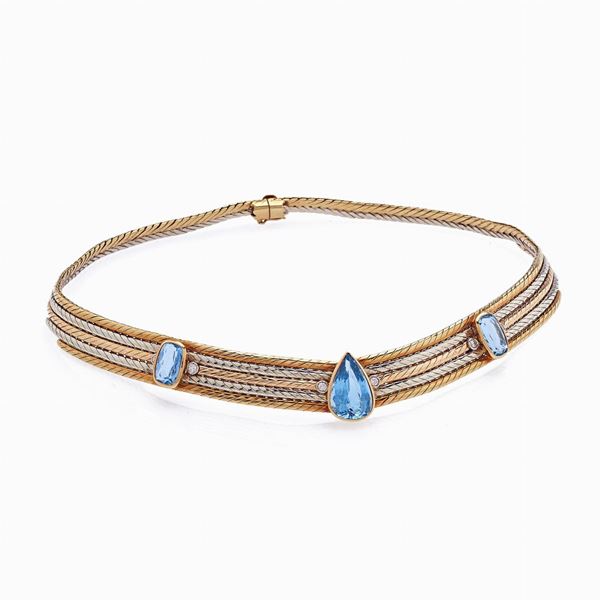 Yellow gold necklace with acquemarines