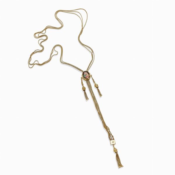 Gold necklace with sliding box element