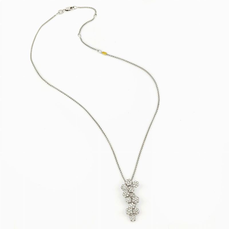 Collana con Pendente in Oro Bianco e Diamanti Re Carlo