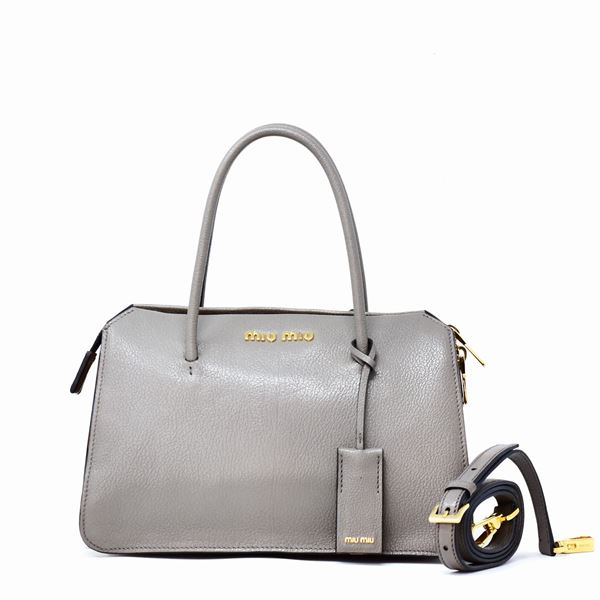 Miu Miu : Miu Miu shoulder bag  - Auction GIOIELLI, OROLOGI E VINTAGE LUXURY GOODS - Faraone Casa d'Aste