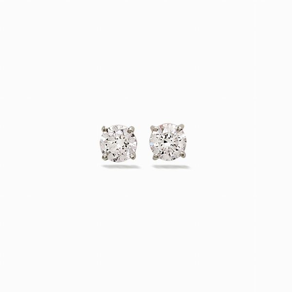 Diamond studs