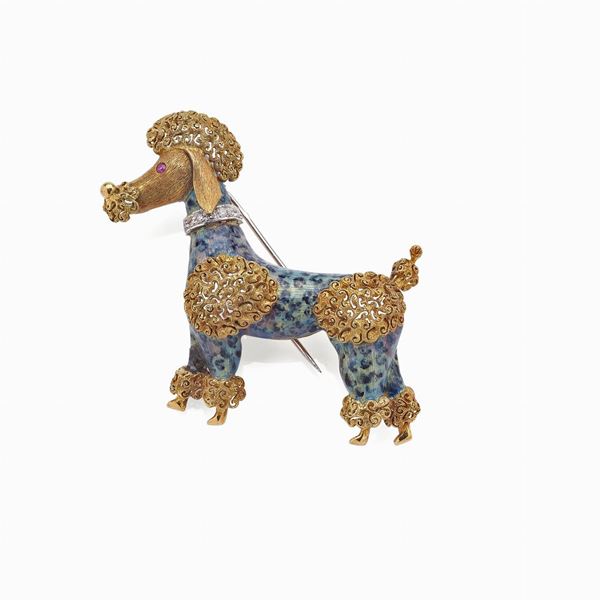 Yellow gold brooch with enamel, diamonds and ruby