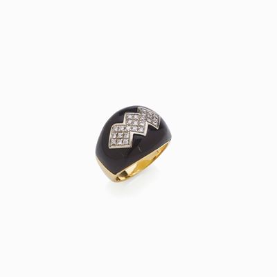 Anello in Oro Giallo, Onice e Diamanti