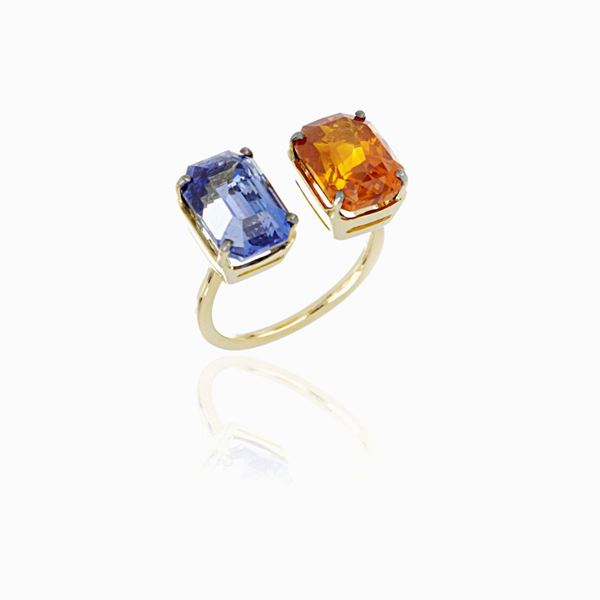Anello con zaffiri 