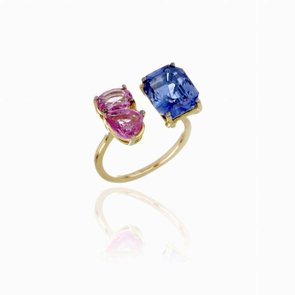 Anello con  zaffiri