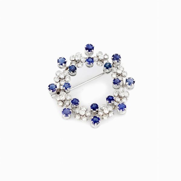 Spilla con zaffiri per 2,87ct e diamanti 1,41ct  - Auction GIOIELLI E OROLOGI - Faraone Casa d'Aste