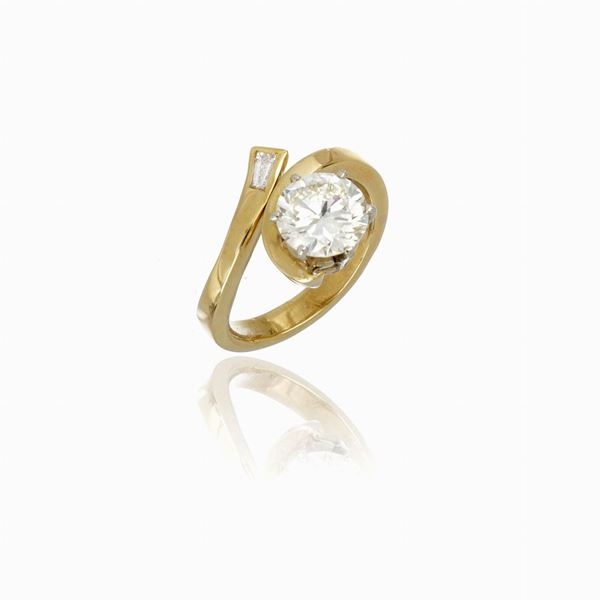 Anello oro giallo con diamante  - Asta GIOIELLI, OROLOGI E LUXURY GOODS - Faraone Casa d'Aste