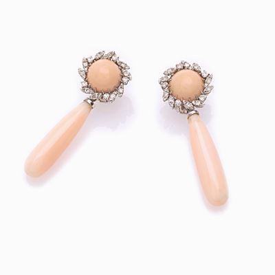 Orecchini in Oro Bianco, Corallo Rosa e Diamanti