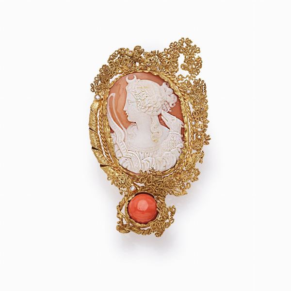 Gold cameo brooch with red coral