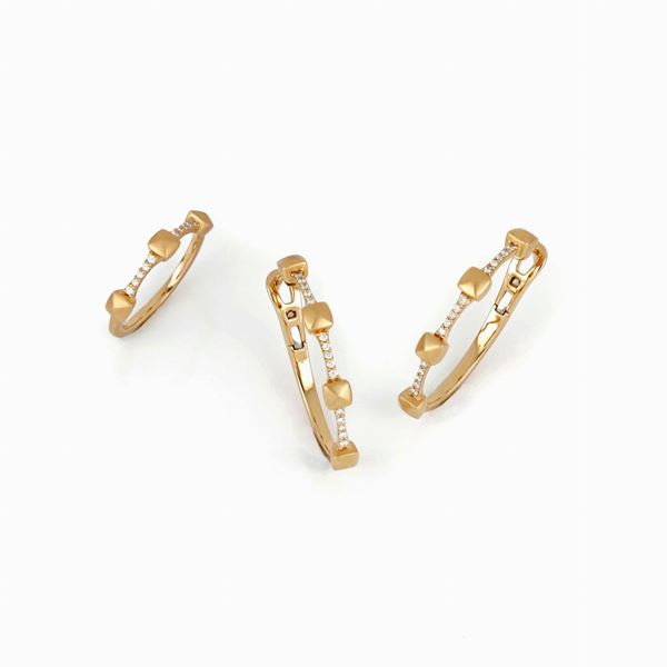 Demì-parure in oro rosa e diamanti composta da anello e orecchini  - Auction GIOIELLI E OROLOGI - Faraone Casa d'Aste