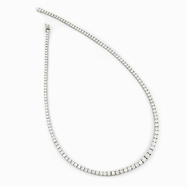 18 carat white gold tennis necklace