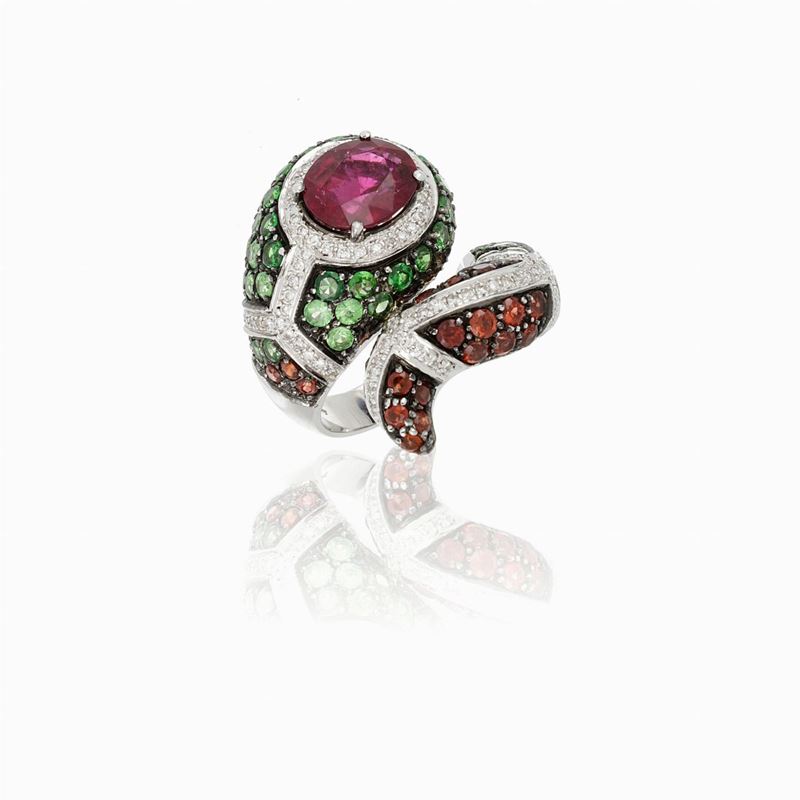 Anello Oro Bianco Rubellite, Diamanti e Gemme