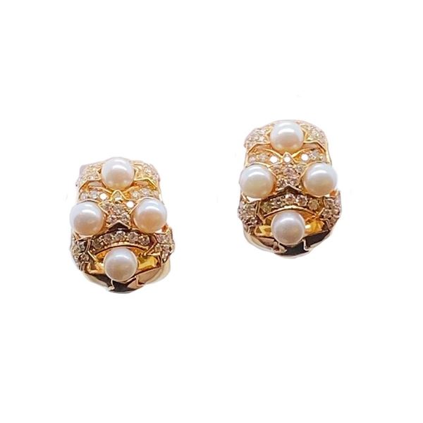 Yellow gold earrings with pearls and diamonds