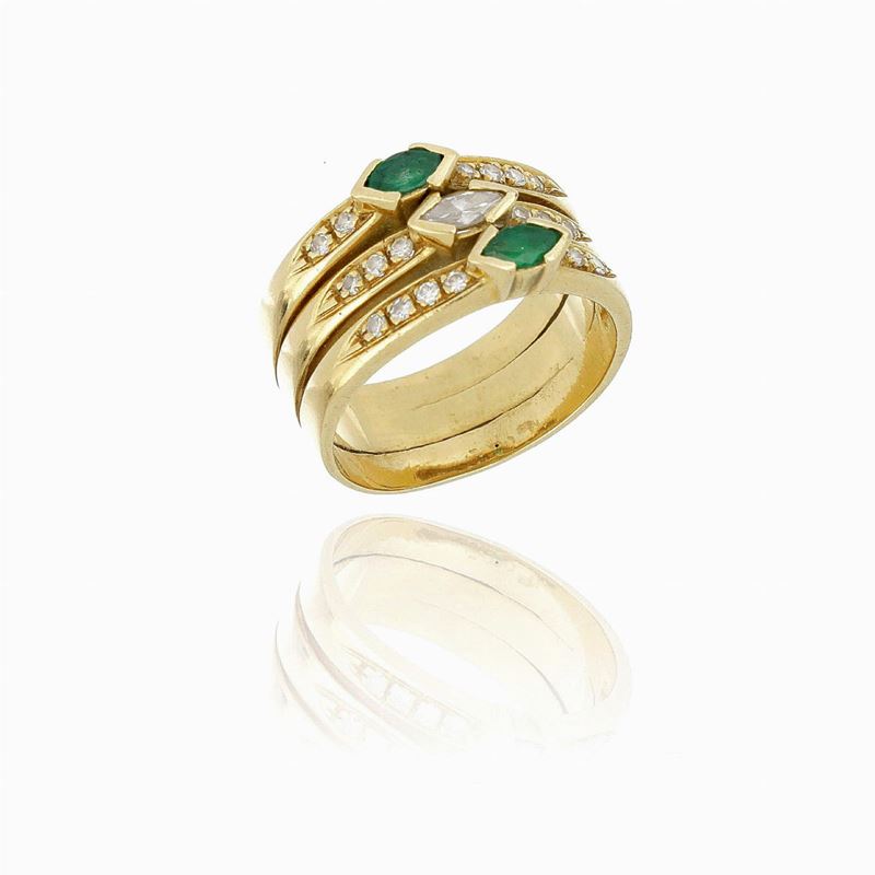 Anello Fascia Oro Giallo con Diamanti e Smeraldi