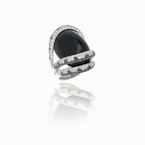Anello Crivelli oro bianco diamanti e onice