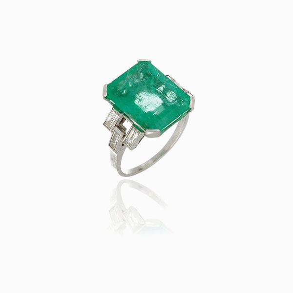 Anello smeraldo diamanti