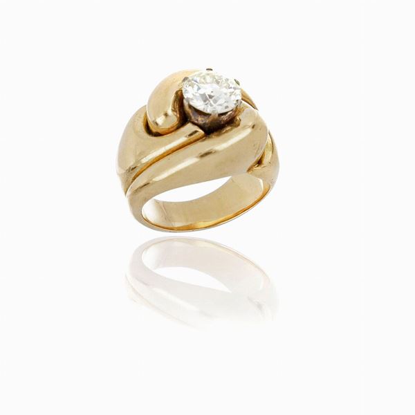 Diamond gold ring