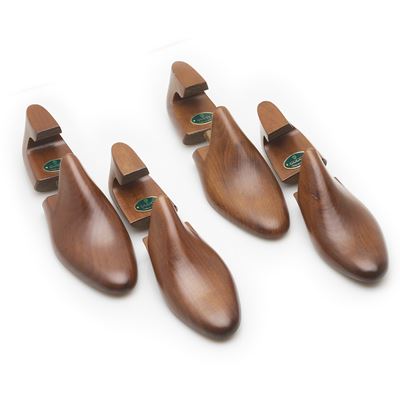 Lotto Composto da 2 Forme Scarpe Gucci (1 con Dustbag)