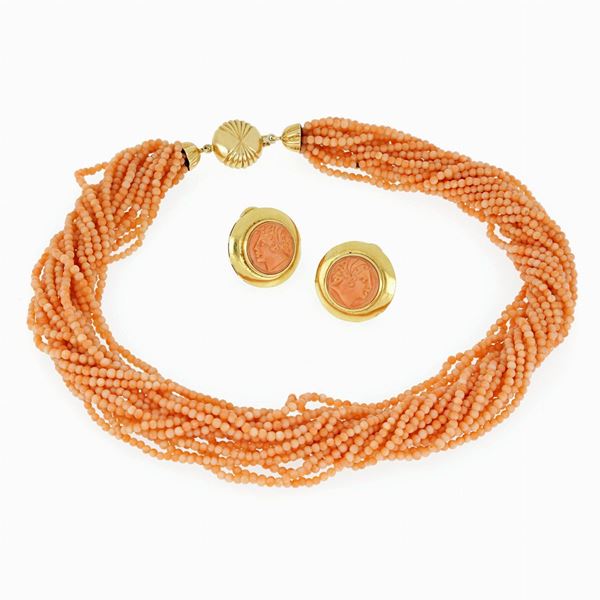 Torchon e orecchini corallo e oro giallo