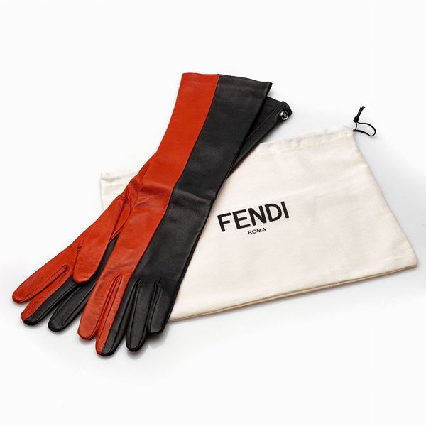 Fendi : Fendi gloves  - Auction GIOIELLI, OROLOGI E VINTAGE LUXURY GOODS - Faraone Casa d'Aste
