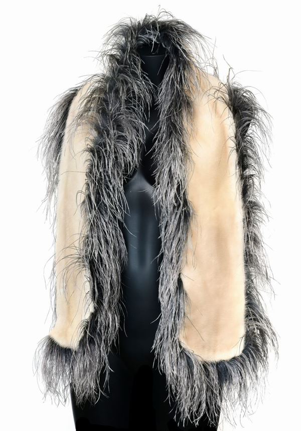 Prada : Prada scarf  - Auction GIOIELLI, OROLOGI E VINTAGE LUXURY GOODS - Faraone Casa d'Aste