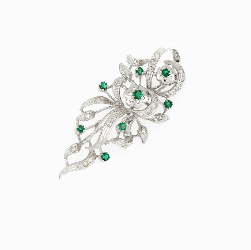 Spilla Oro Bianco Diamanti Smeraldi