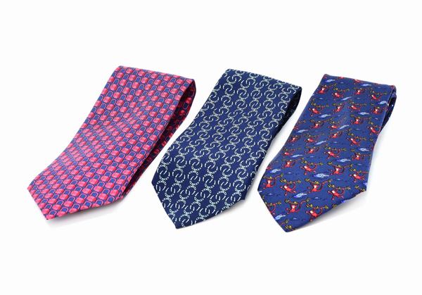 Hermes :  Three Hermès silk ties  - Auction GIOIELLI, OROLOGI E VINTAGE LUXURY GOODS - Faraone Casa d'Aste