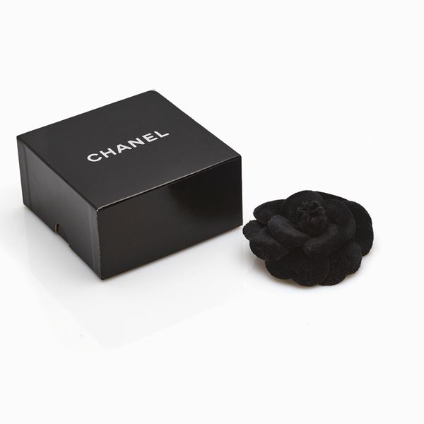 Chanel - Chanel Camelia brooch