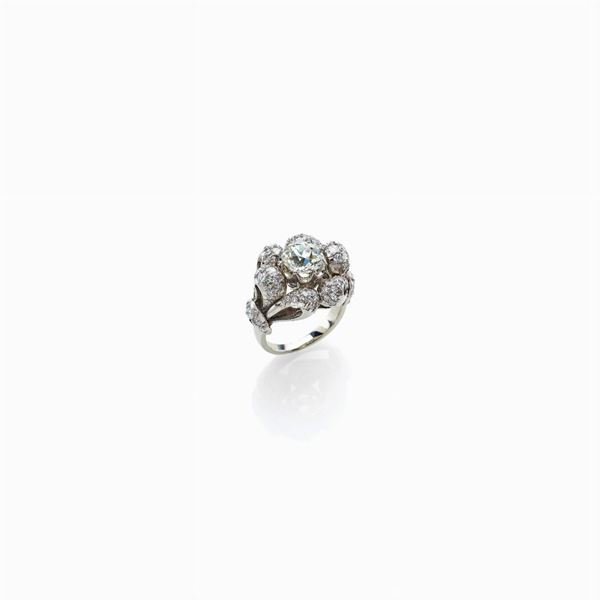 Anello in oro bianco