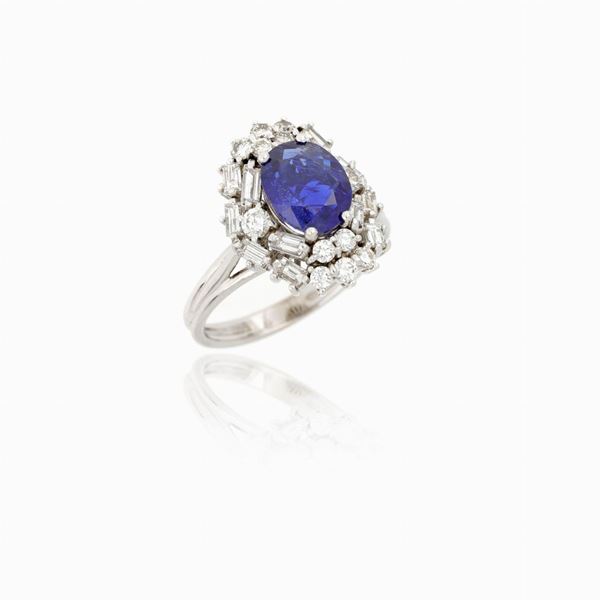 Anello zaffiro diamanti  - Asta GIOIELLI, OROLOGI E LUXURY GOODS - Faraone Casa d'Aste