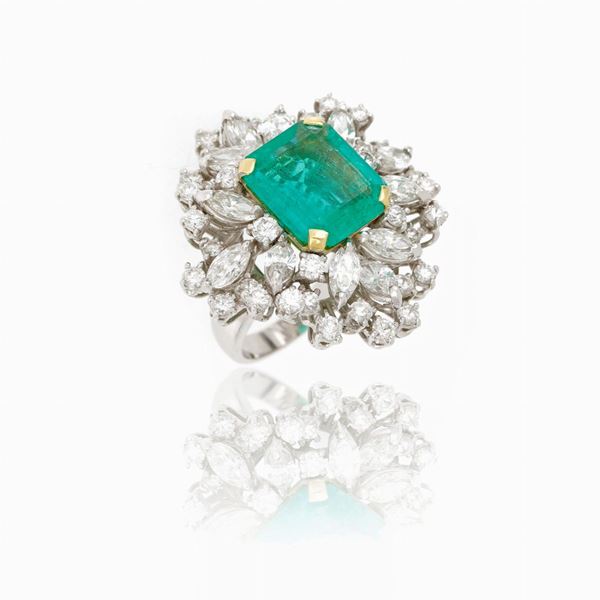 Anello smeraldo diamanti 