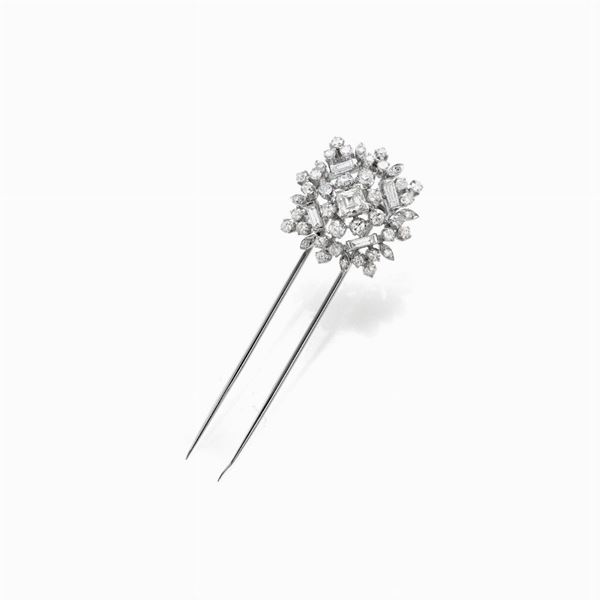Spilla in platino e diamanti 
