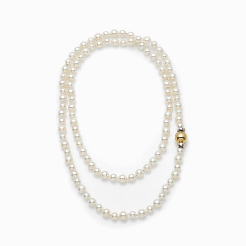 Collana a un Filo di Perle Chiusura Oro