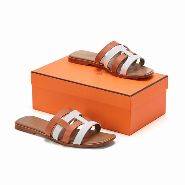 Hermes : Hermès beige leather sandals  - Auction GIOIELLI OROLOGI E LUXURY GOODS - Faraone Casa d'Aste