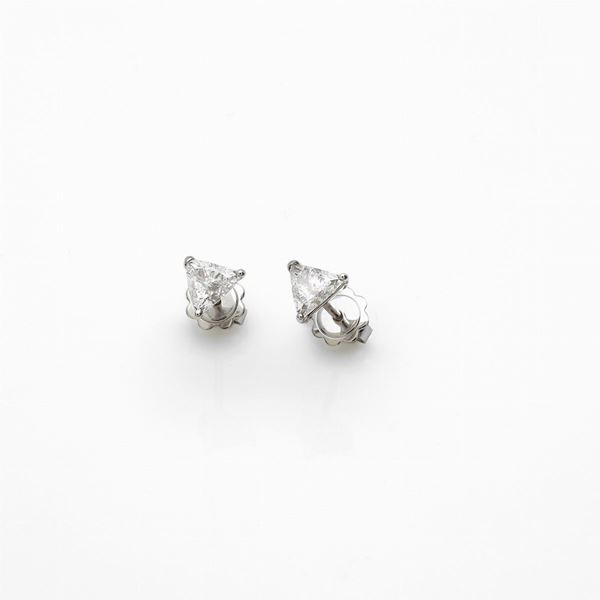 Diamond earrings    - Auction GIOIELLI, OROLOGI E VINTAGE LUXURY GOODS - Faraone Casa d'Aste