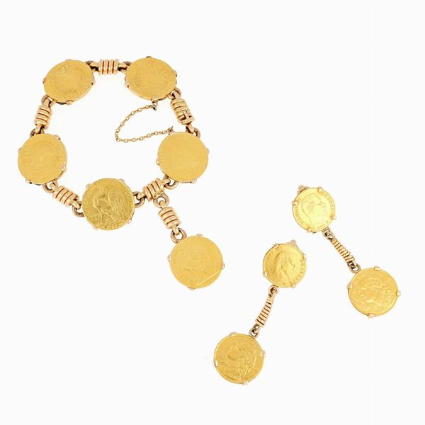 Gold bracelet and earrings lot 